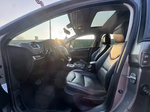 Citroën C4L 2014
