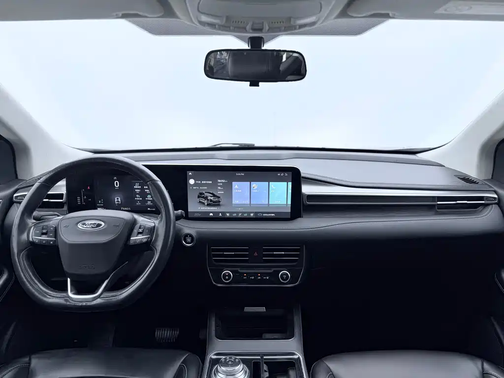 Ford Edge 2023 — фото 12