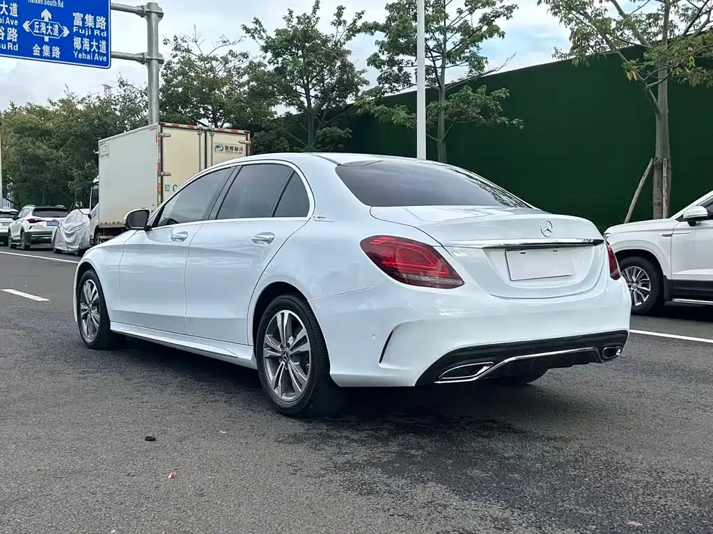 Mercedes-Benz C-Class 2020 — фото 7