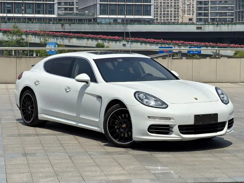 Porsche Panamera 2014 — фото 2