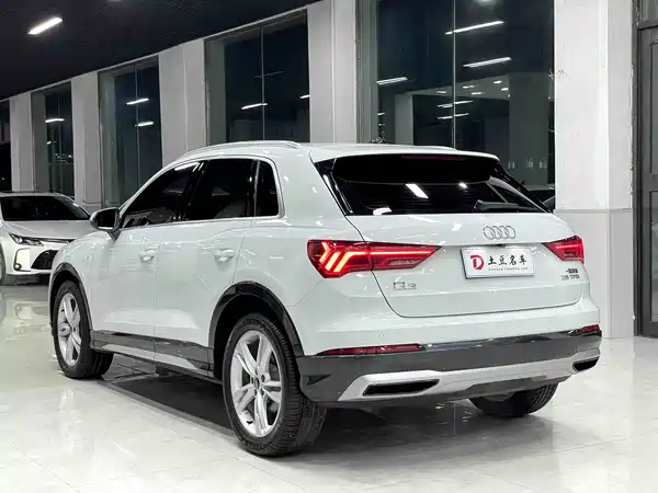 Audi Q3 2022