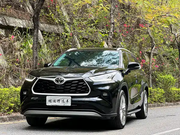 Toyota Highlander 2022