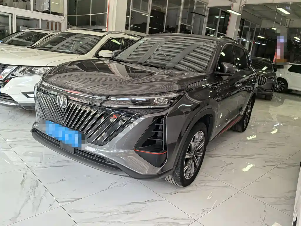 Changan CS75 PLUS 2022 — фото 1