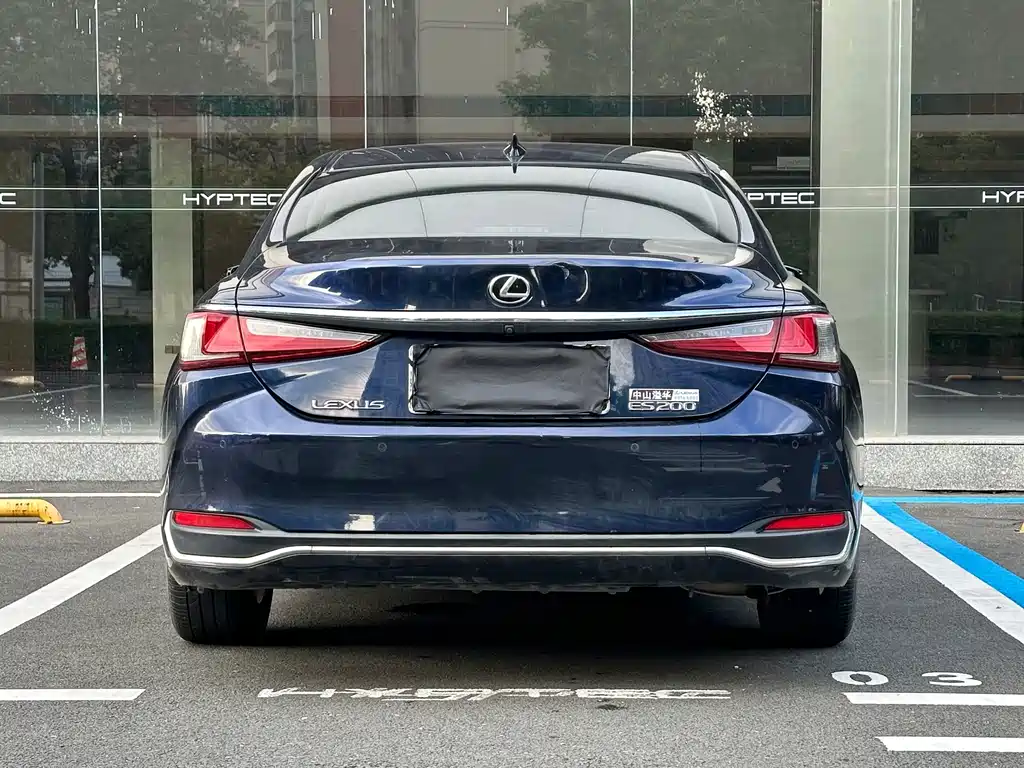 Lexus ES 2019 — фото 4