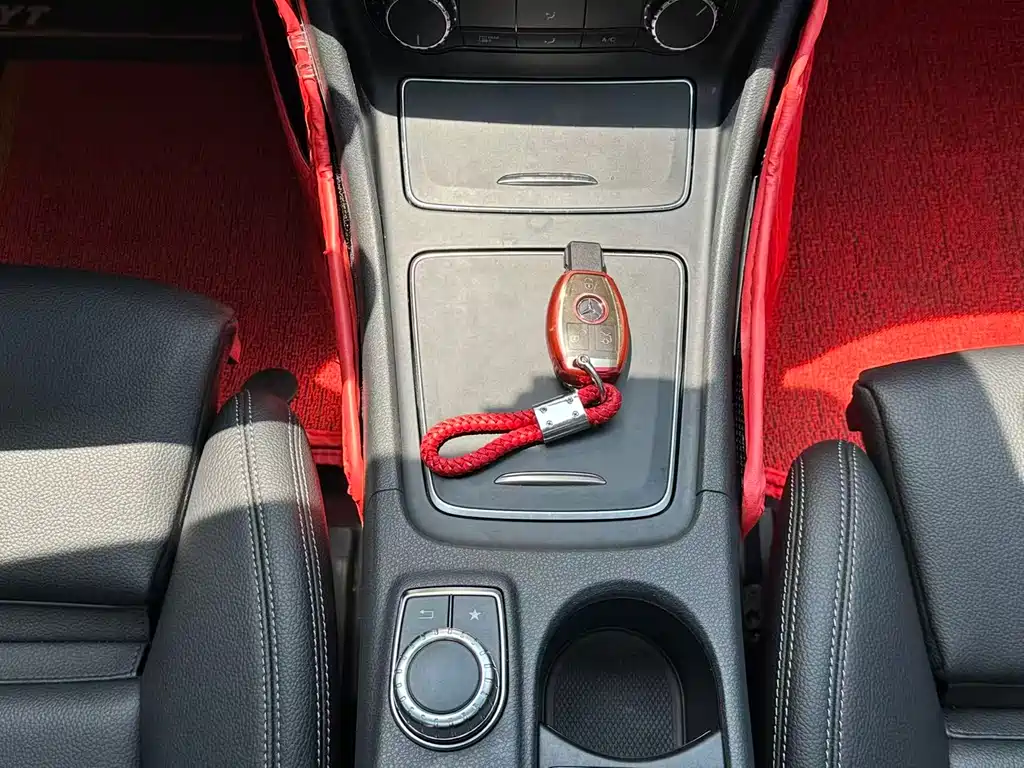 Mercedes-Benz CLA 2018