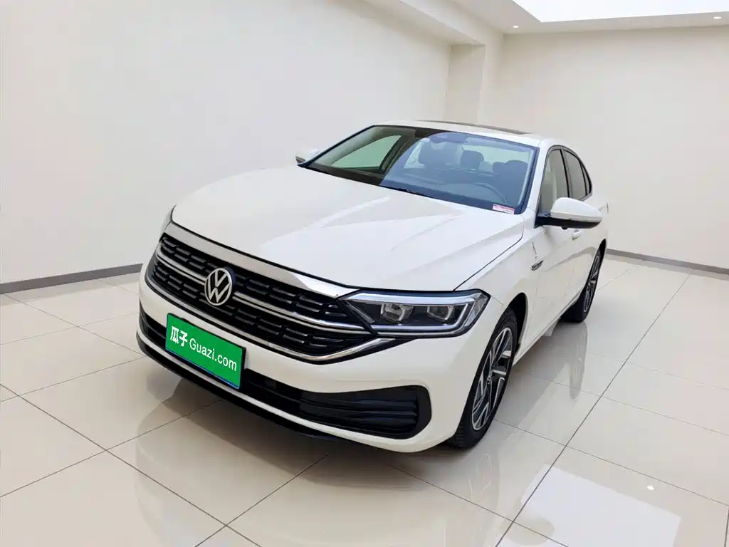 Volkswagen Sagitar 2023