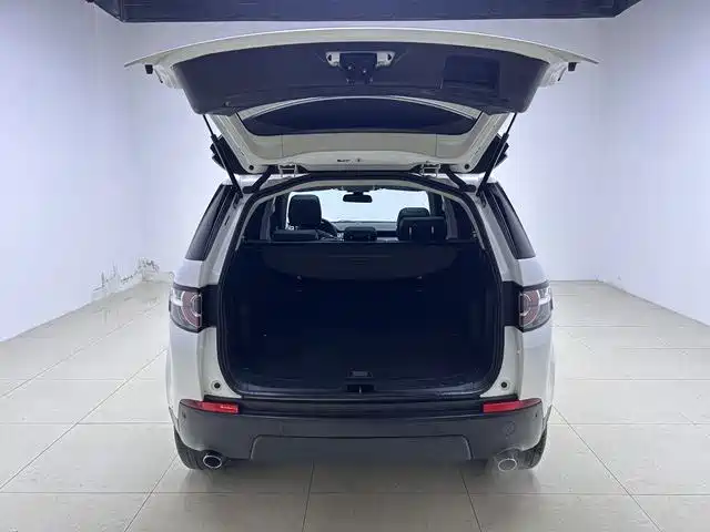 Land Rover Discovery Sport 2017 — фото 14