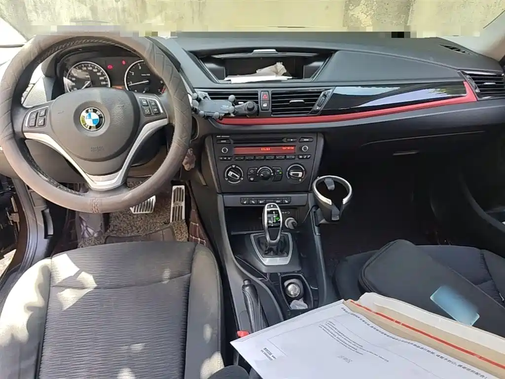BMW X1 2016 — фото 13