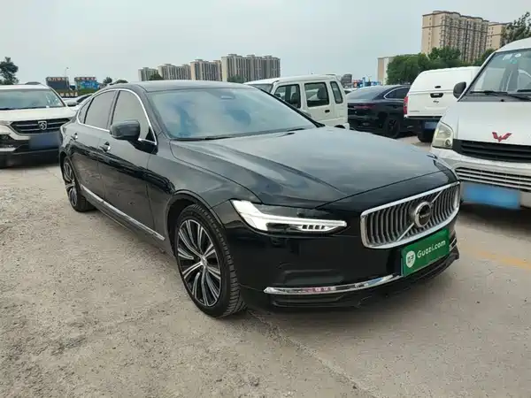Volvo S90 2023