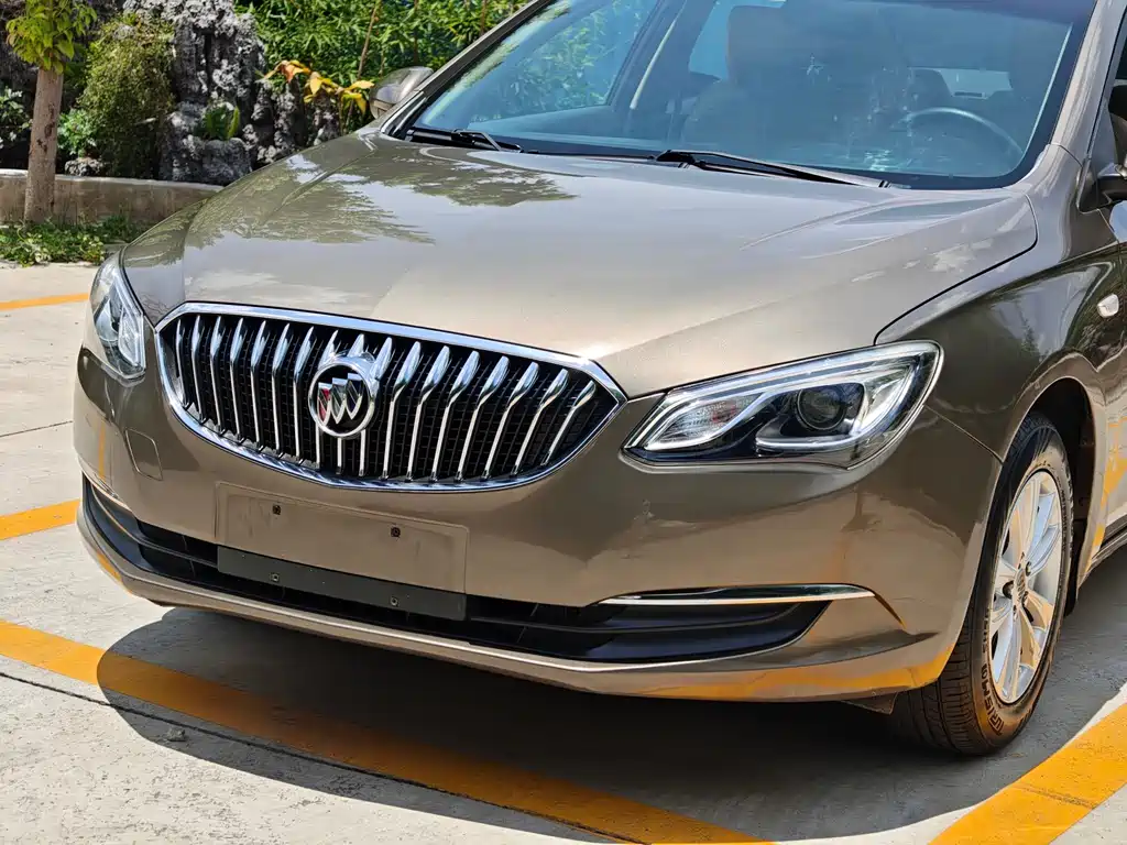 Buick Excelle 2016 — фото 12