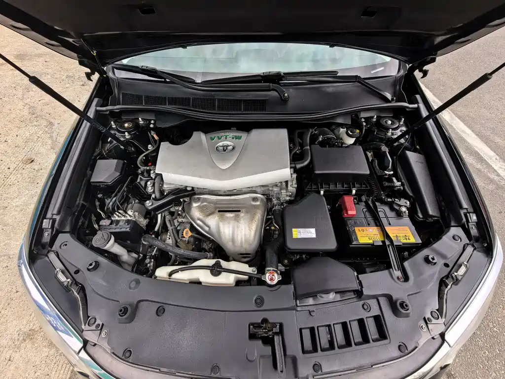 Toyota Camry 2017 — фото 15