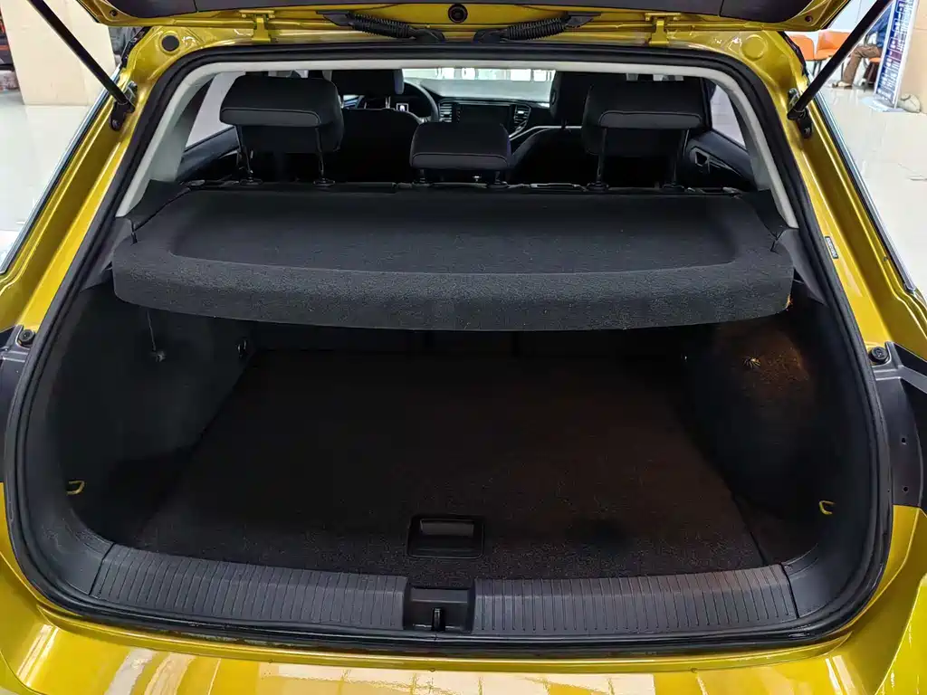Volkswagen T-Roc 2019 — фото 12