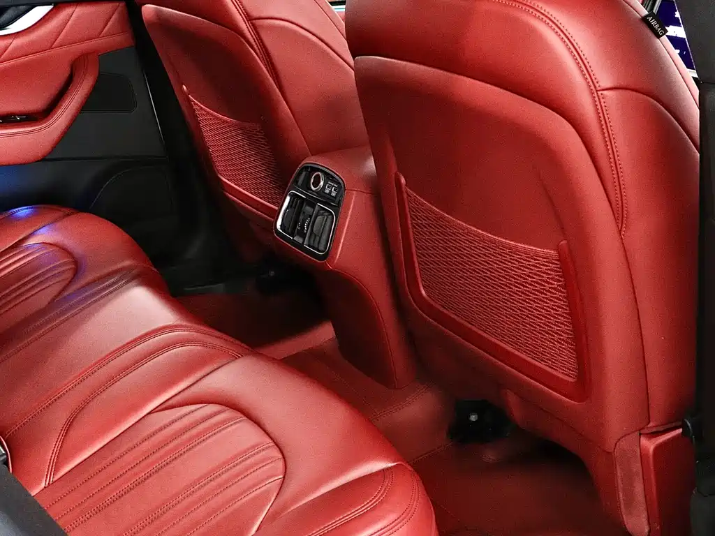 Maserati Levante 2021 — фото 17