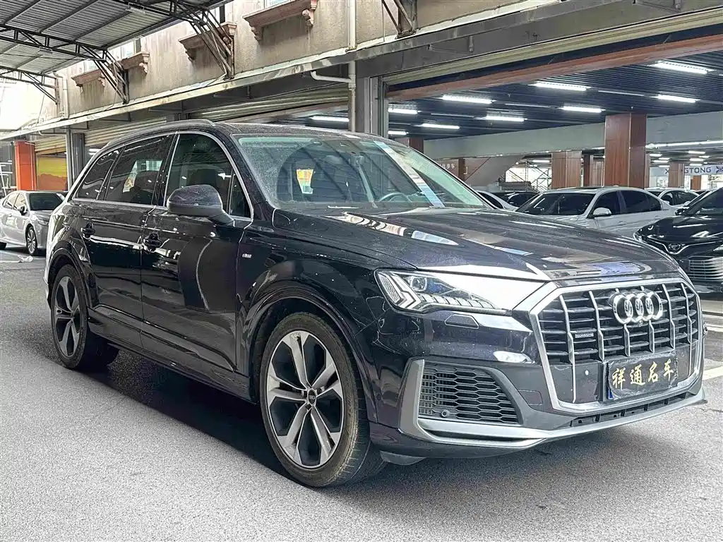 Audi Q7 2020 — фото 3
