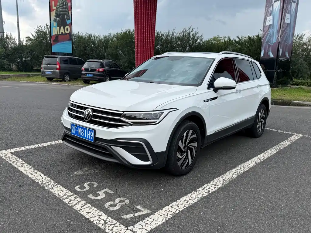 Volkswagen Tiguan L 2022