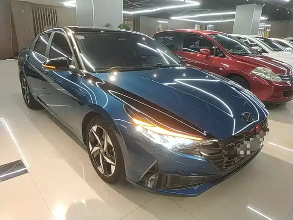 Hyundai Elantra 2021
