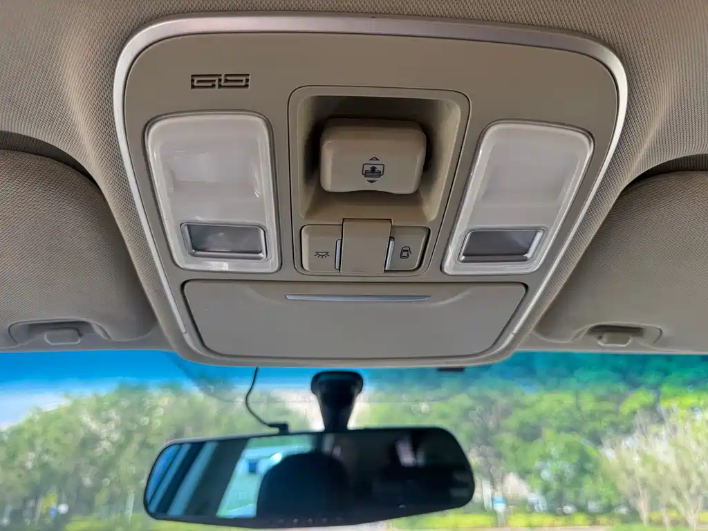 Geely Emgrand GS 2018 — фото 14