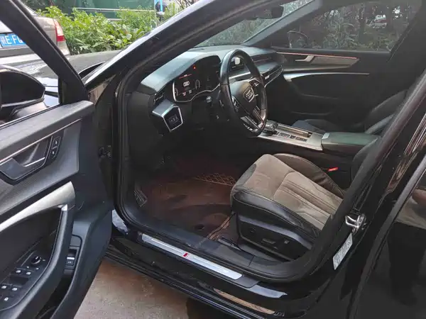 Audi A6L 2021