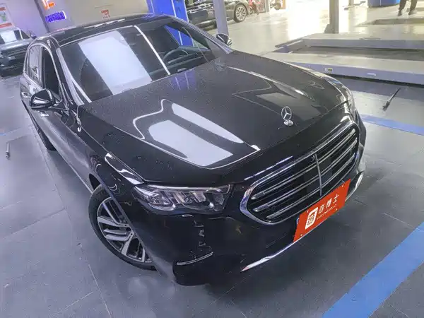 Mercedes-Benz E-Class 2025