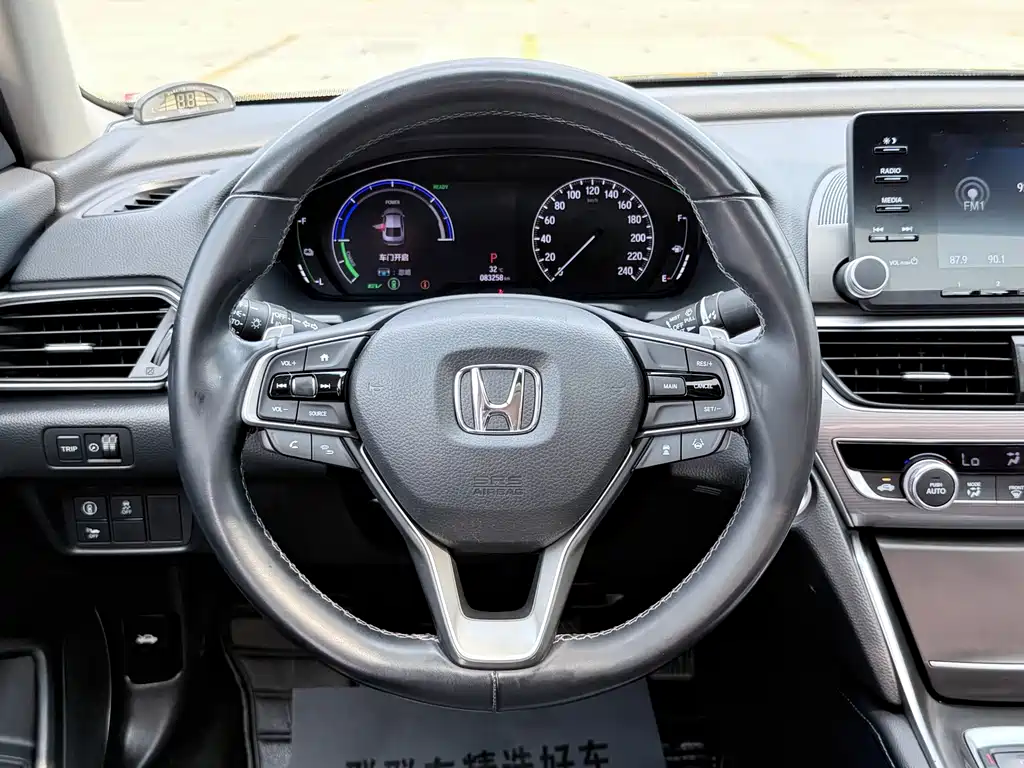 Honda Accord 2019 — фото 18