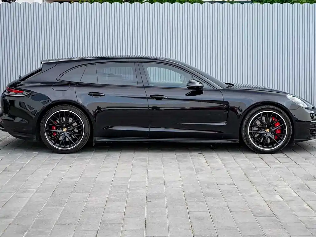 Porsche Panamera 2024