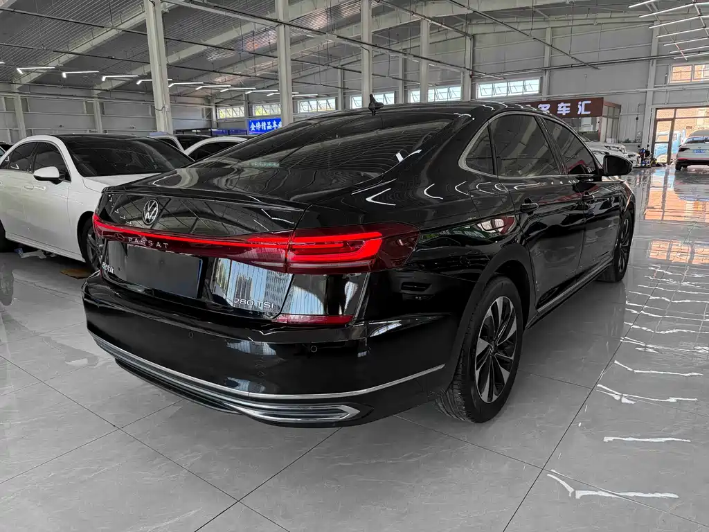 Volkswagen Passat 2023
