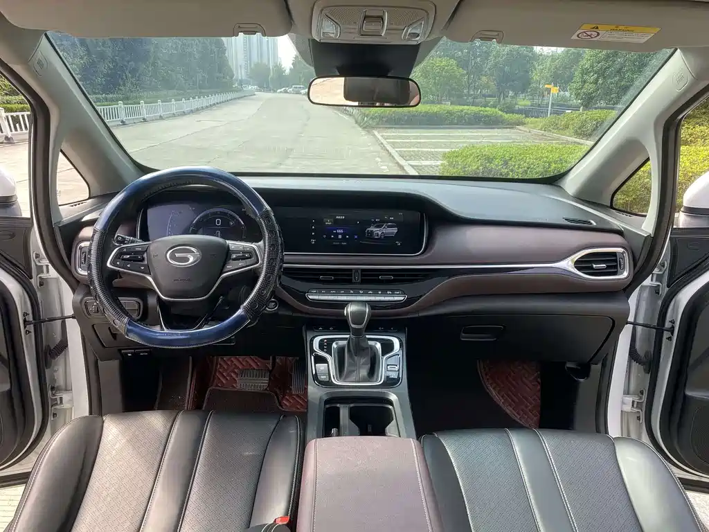 GAC Trumpchi M6 2022 — фото 10