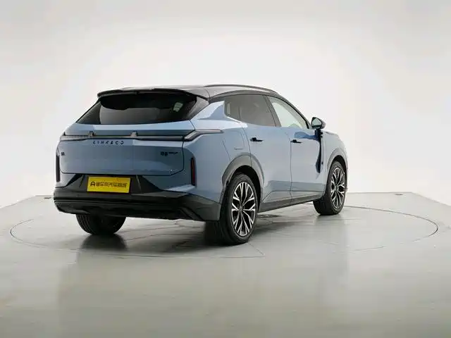 Lynk & Co 08 EM-P 2025 — фото 8