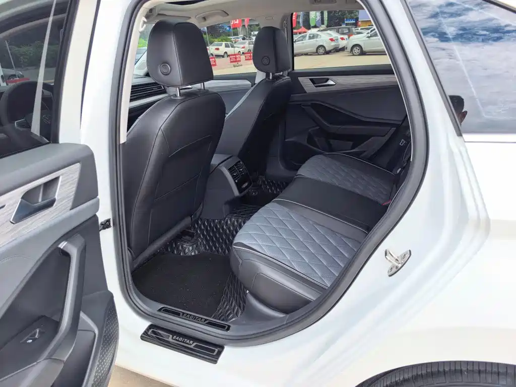 Volkswagen Sagitar 2023