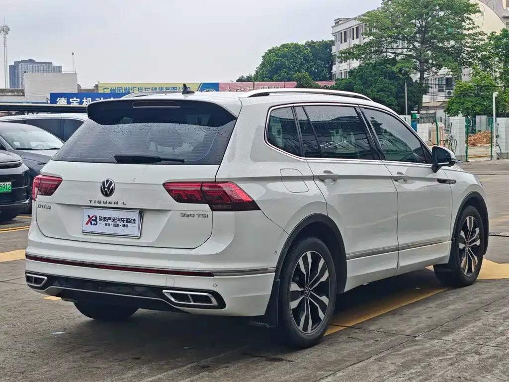 Volkswagen Tiguan L 2023
