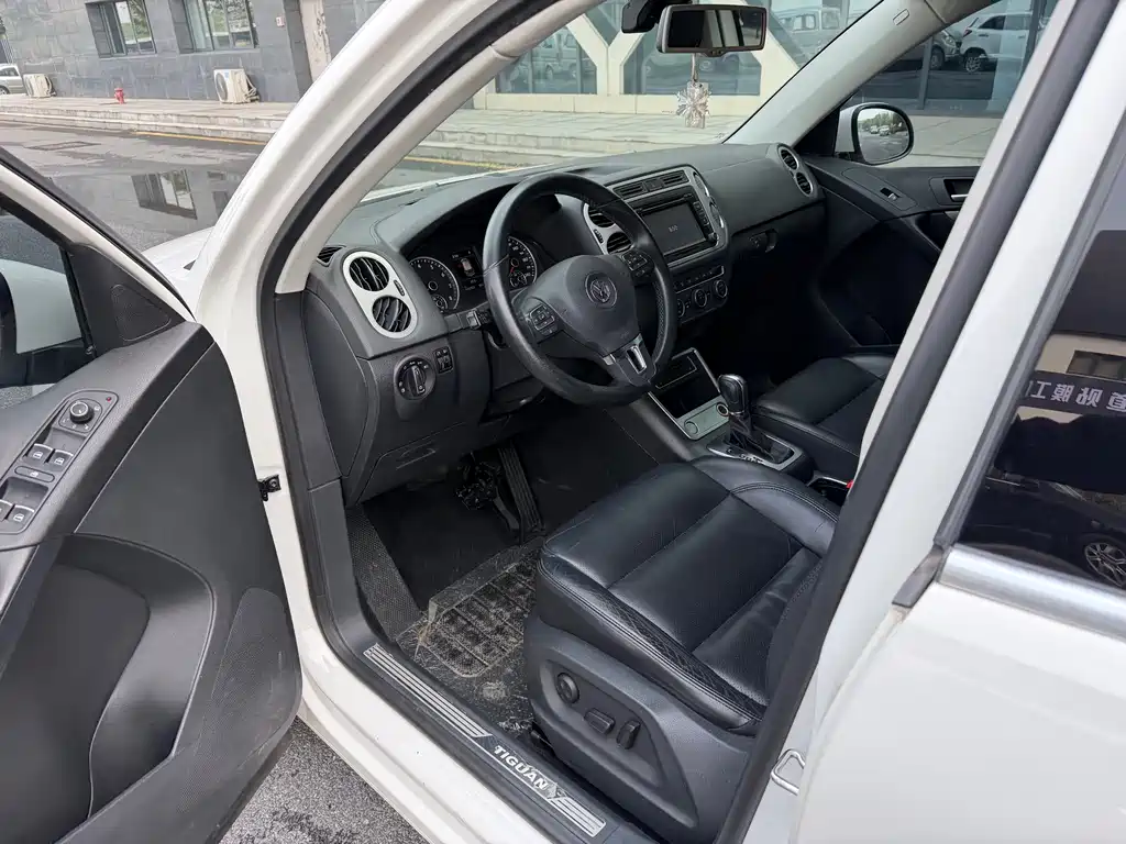 Volkswagen Tiguan 2015 — фото 13