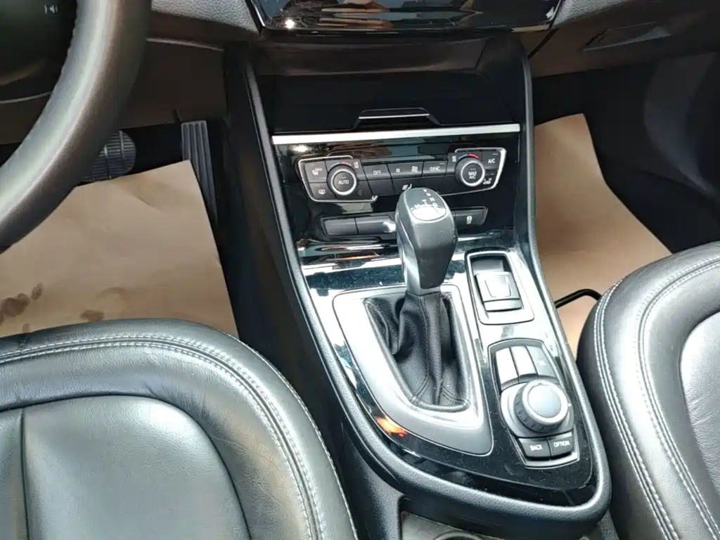 BMW 2 Series Gran Tourer 2016 — фото 14