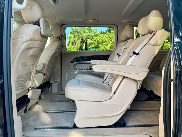 Mercedes-Benz V-Class 2016