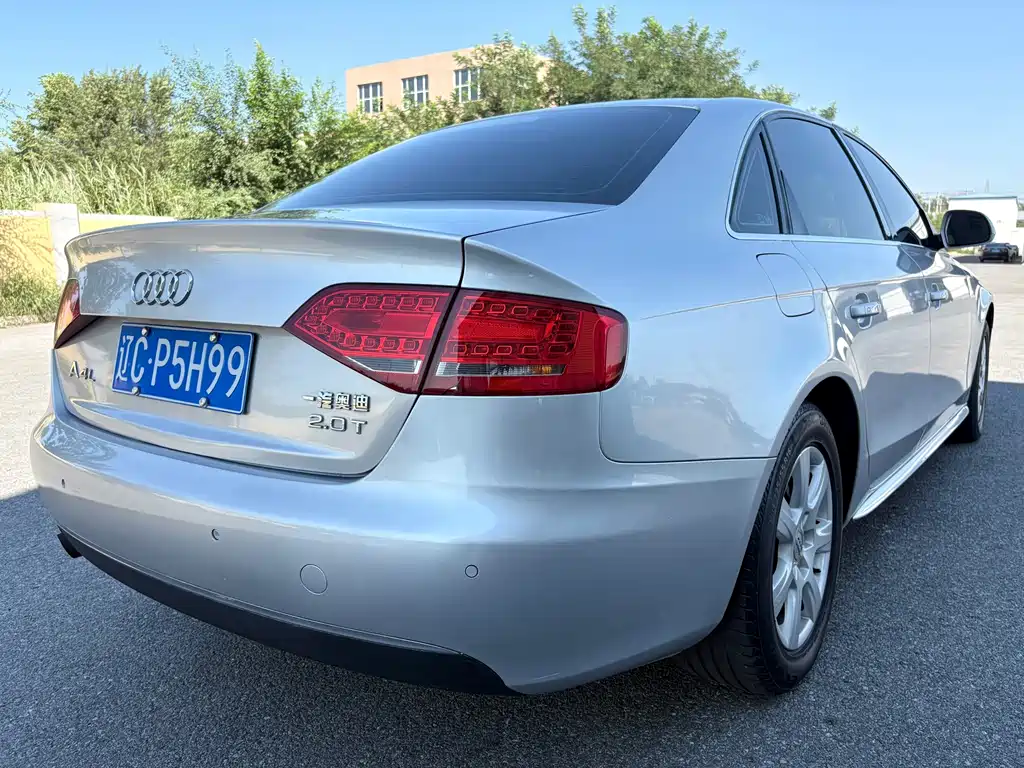 Audi A4L 2010