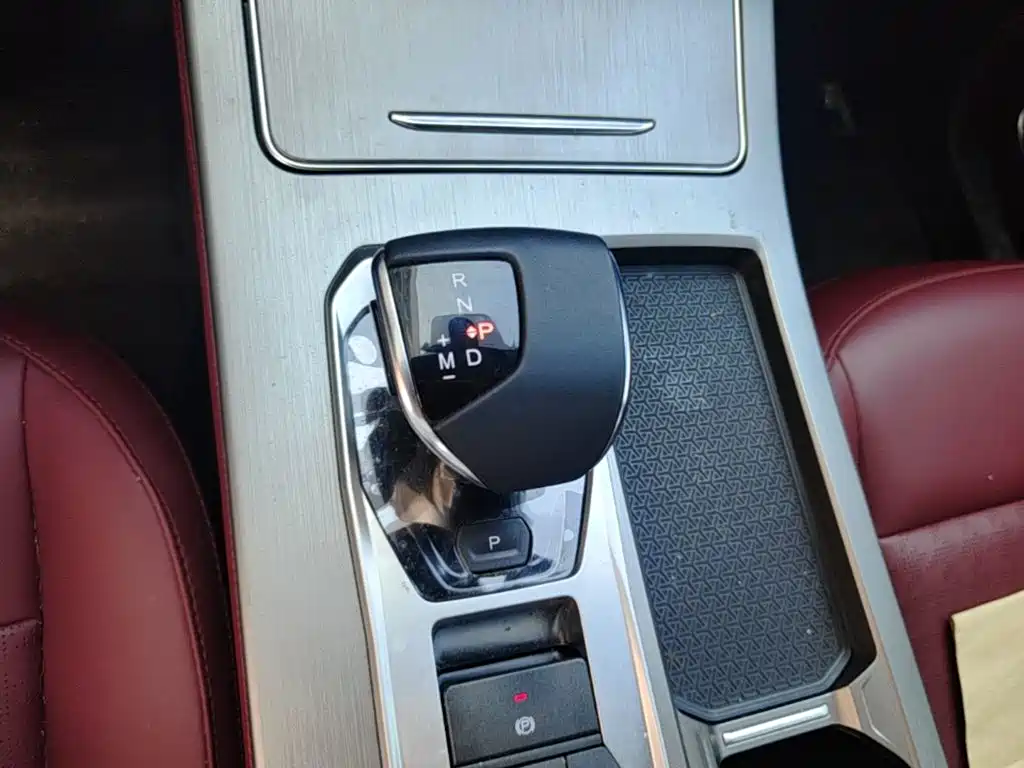 Jetour X70 PLUS 2025 — фото 14