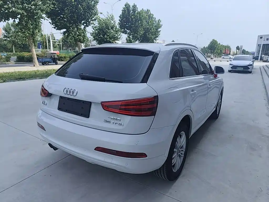 Audi Q3 2014