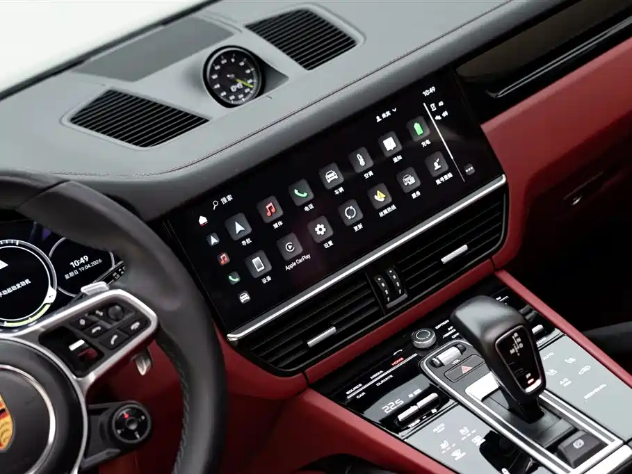 Porsche Cayenne Hybrid 2022 — фото 17
