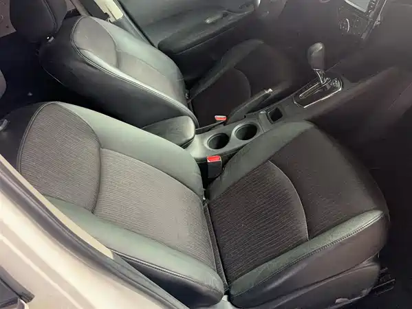 Nissan Tiida 2011