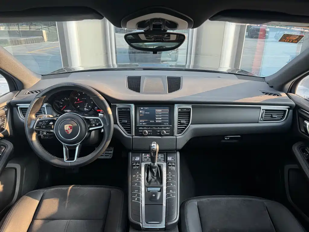 Porsche Macan 2015 — фото 8