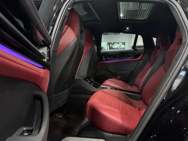 Porsche Panamera 2025