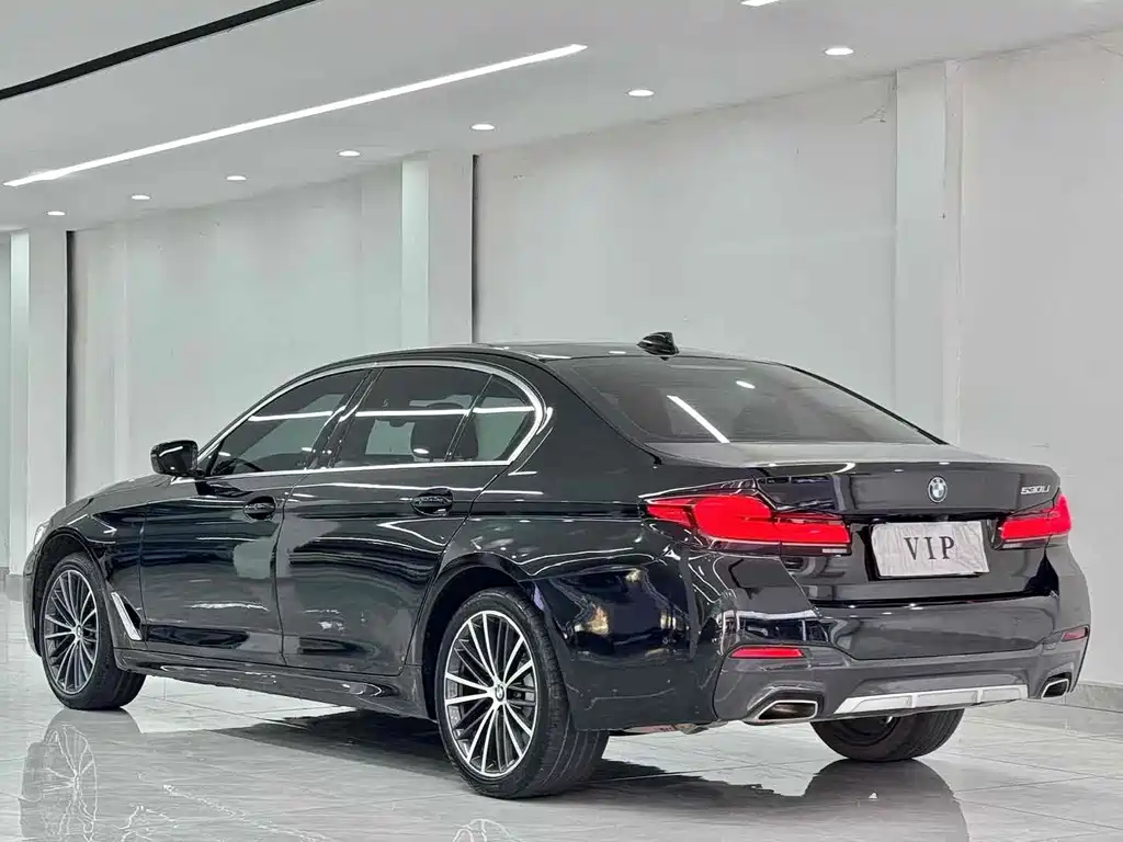 BMW 5 Series 2022