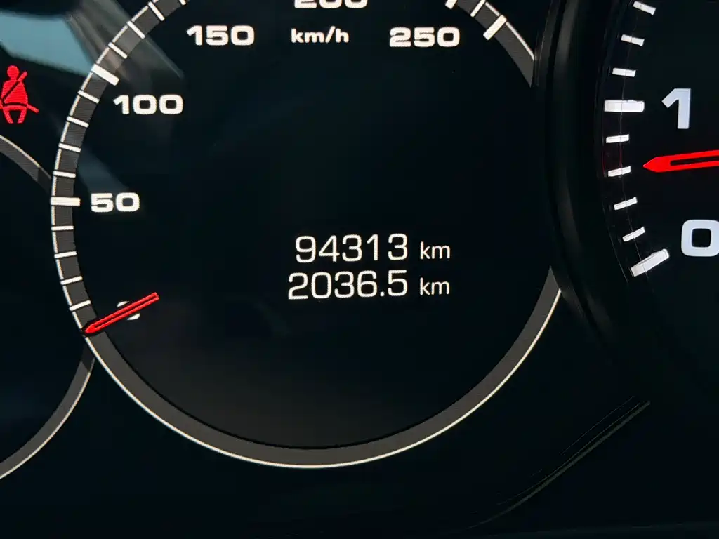 Porsche Cayenne 2019 — фото 12