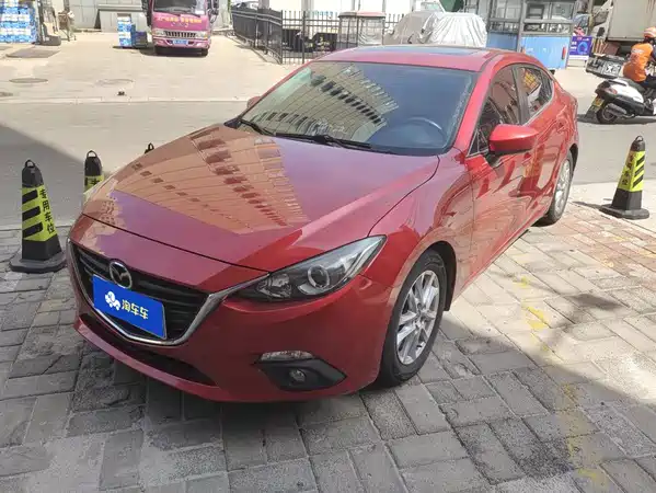 Mazda 3 Axela 2016