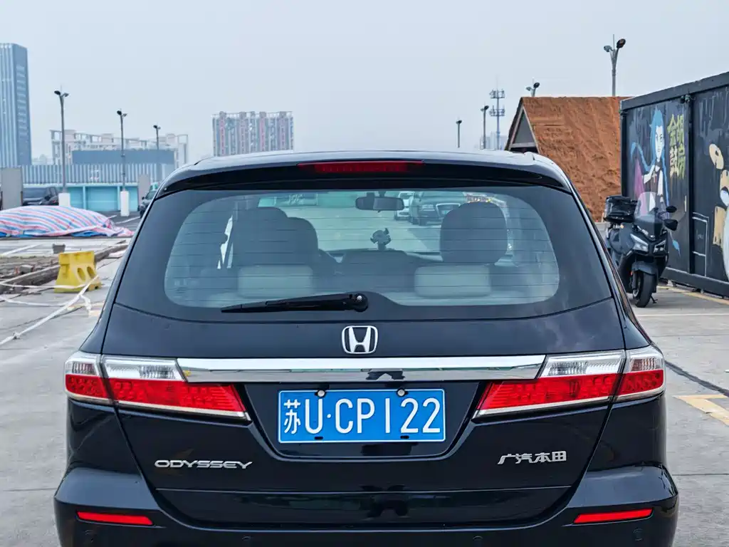 Honda Odyssey 2014 — фото 6