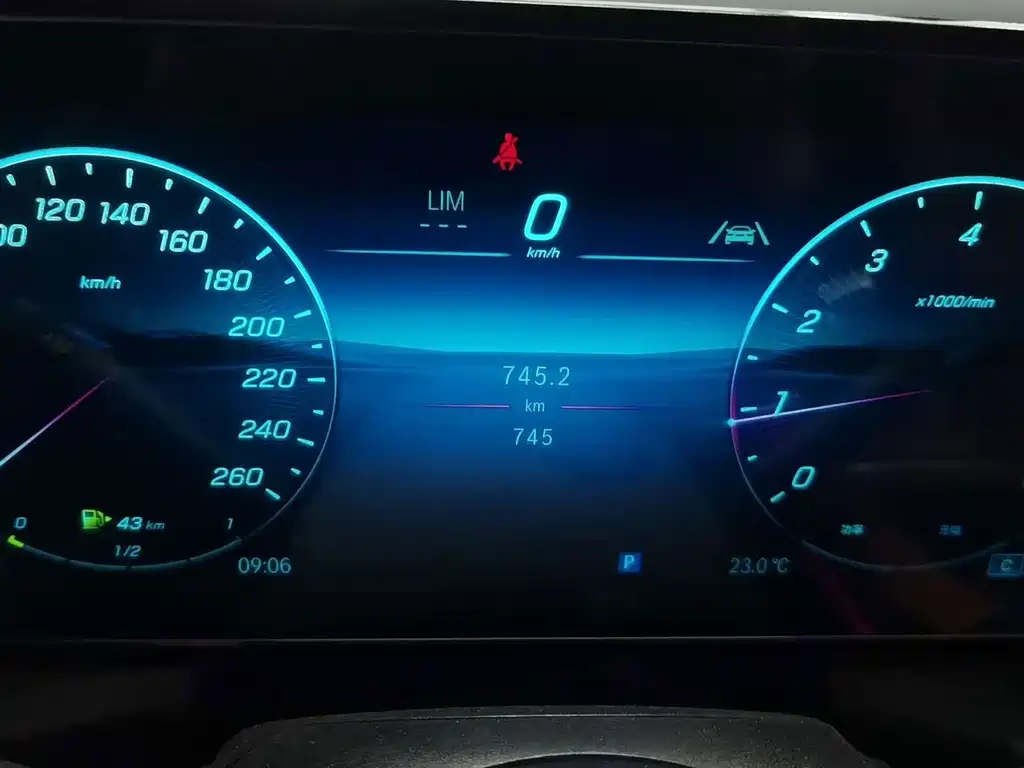 Mercedes-Benz GLC 2025