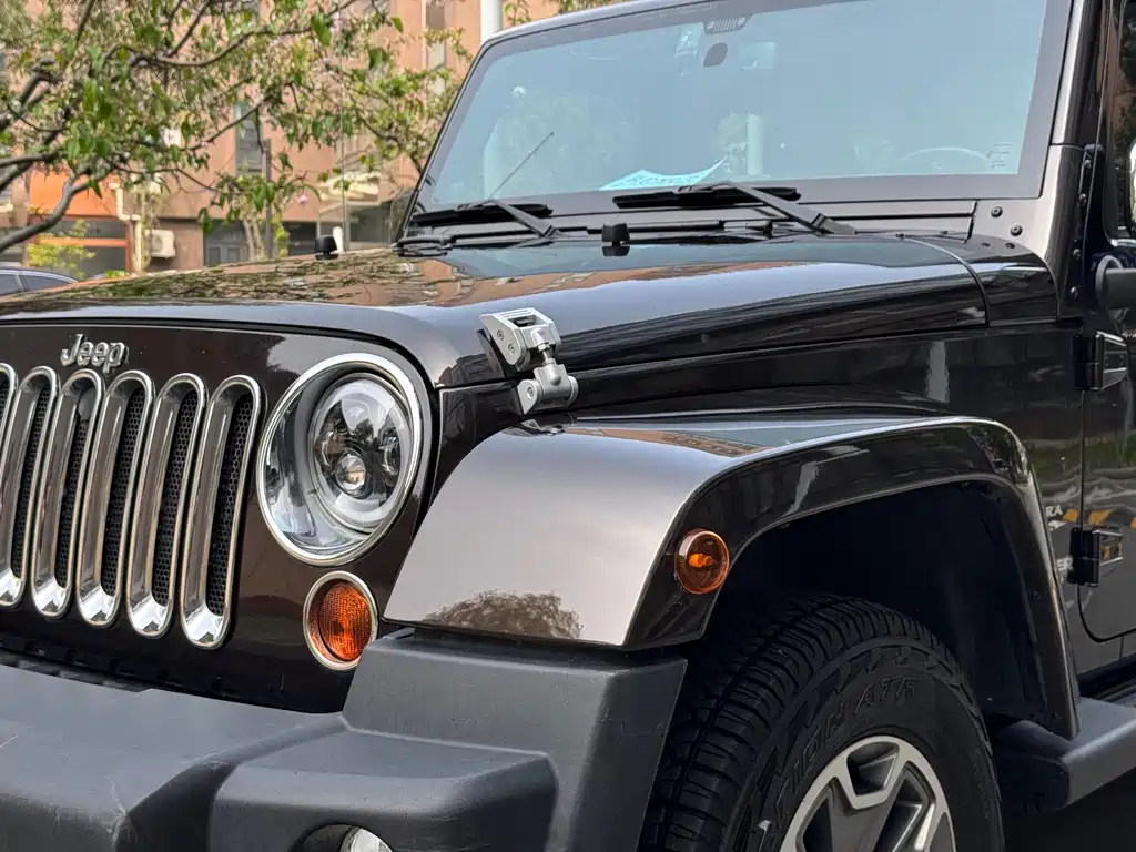 Jeep Wrangler 2014 — фото 22