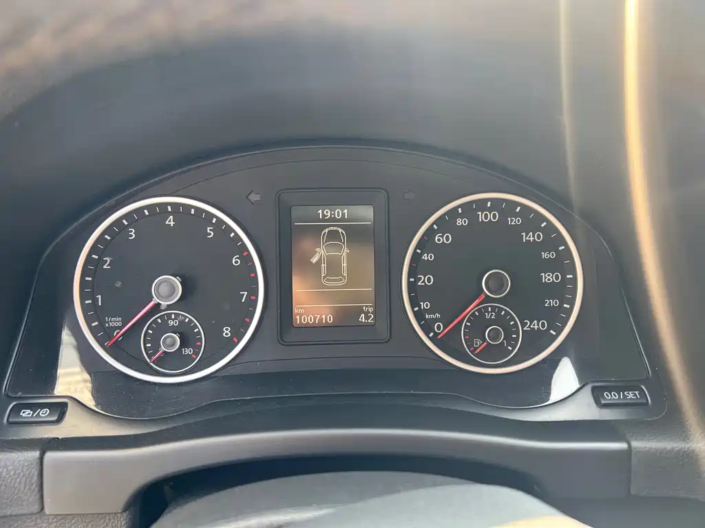 Volkswagen Tiguan 2015 — фото 16