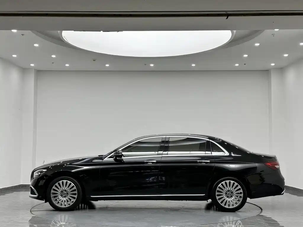 Mercedes-Benz E-Class 2021