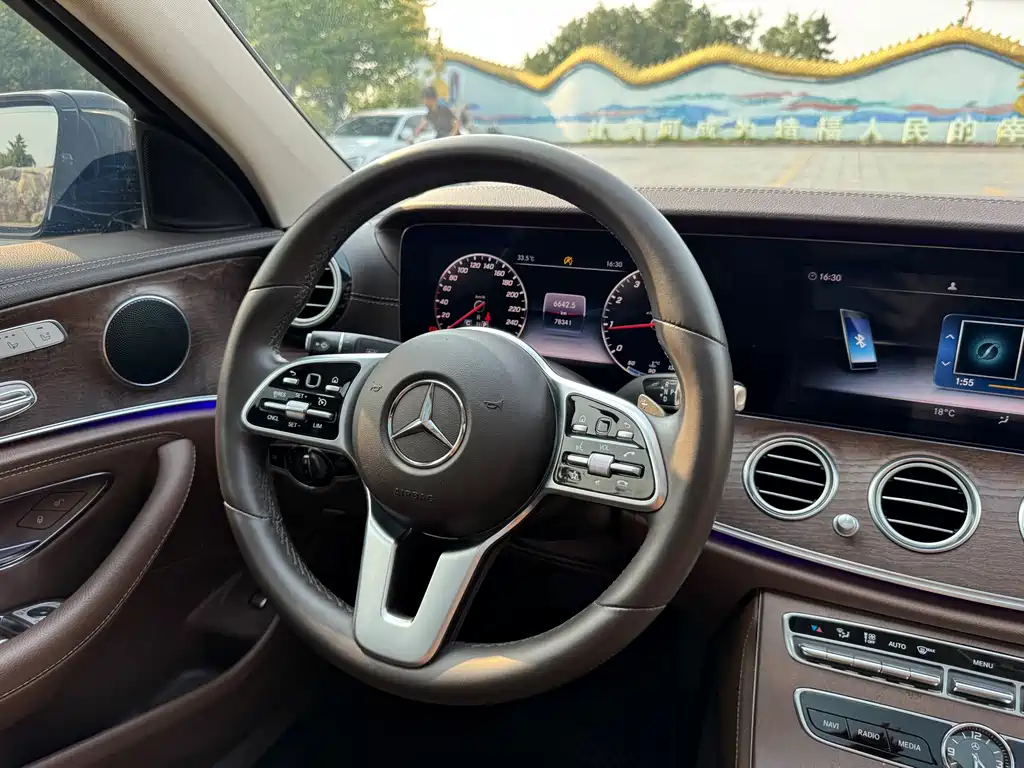 Mercedes-Benz E-Class 2020 — фото 17