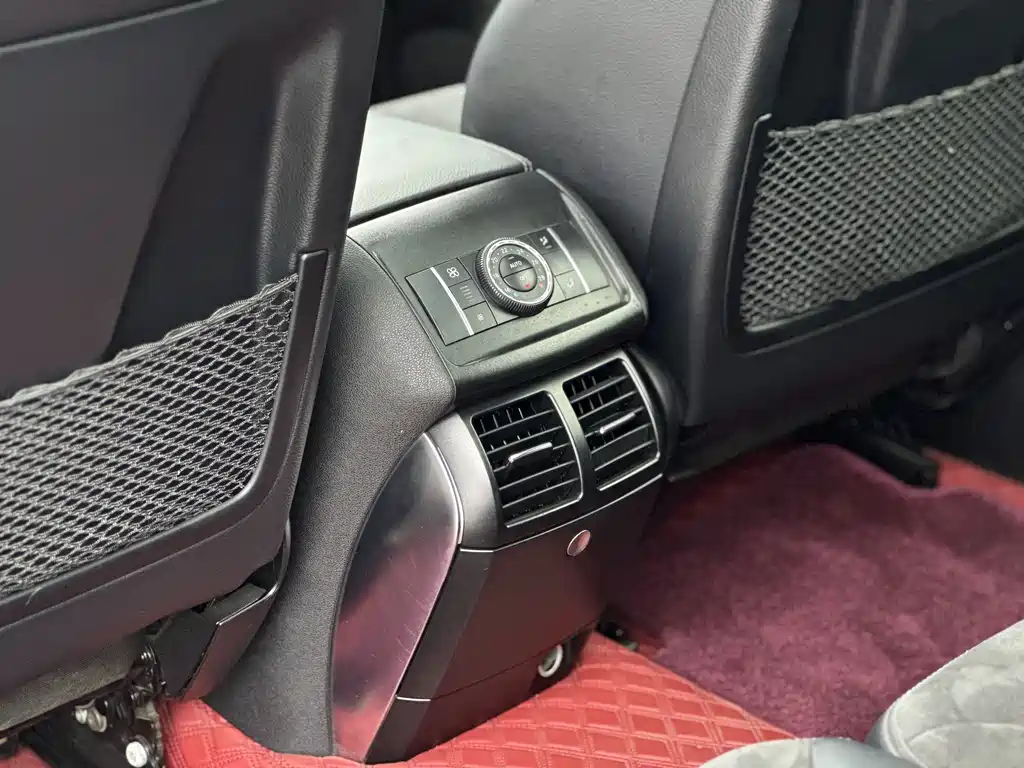 Mercedes-Benz R-Class 2016 — фото 14